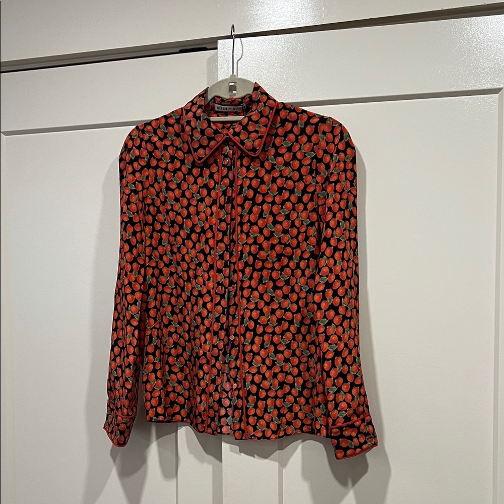 Alice + Olivia Strawberry Print Blouse NWT Size XS